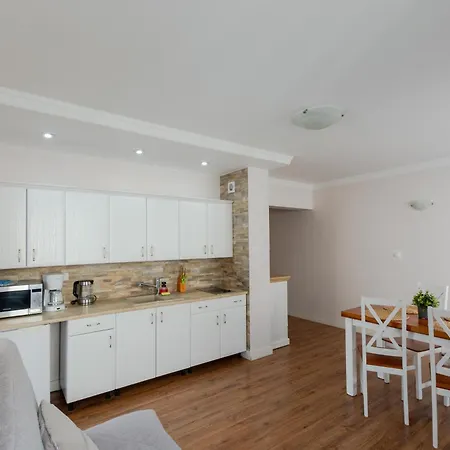 Malachit 미엥지즈드로예