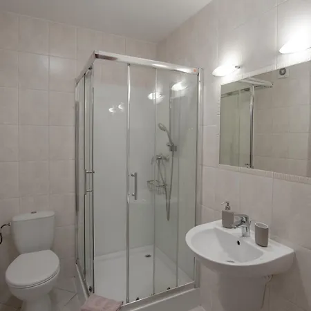 아파트 Malachit 미엥지즈드로예