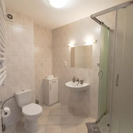 아파트 Malachit *